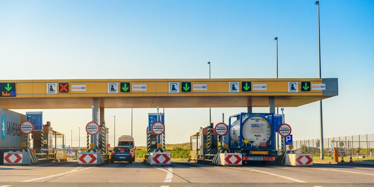 Dal 1° gennaio 2025 aumenti limitati ai pedaggi della rete Aspi, invariati per le altre autostrade. Misure in Austria sul Brennero.