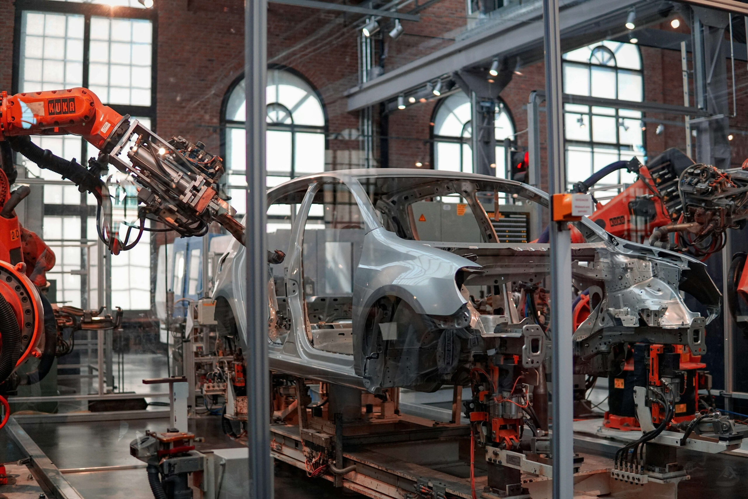Allianz Trade: un'analisi sullo stato attuale dell'industria automobilistica globale e sulle sfide che l'Europa